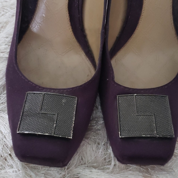 L.A.M.B. Pumps - Picture 4 of 6